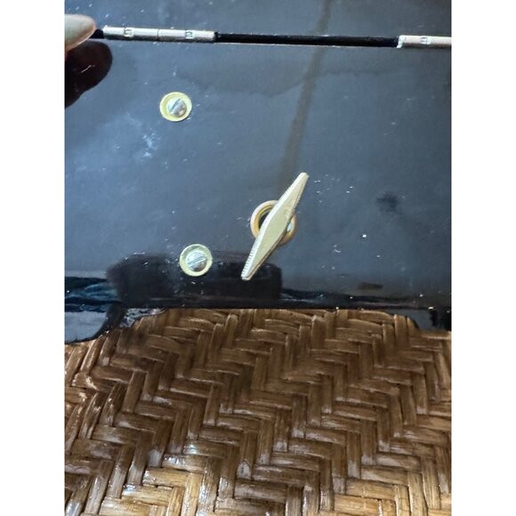 Vintage Hand-Painted Japanese Lacquerware Jewelry Box With Scenic Landscape - Picture 8 of 14